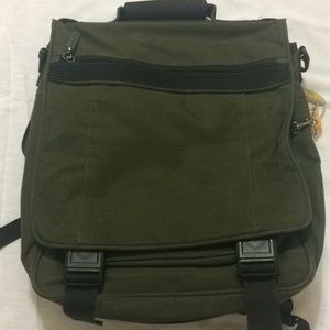 Leeds messenger bag w/ drawstring laptop bag